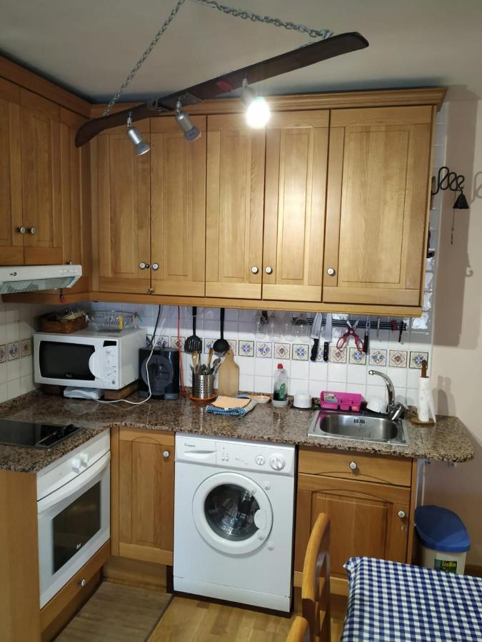 Apartamento En Escarrilla, Сальєнт-де-Гальєго Екстер'єр фото